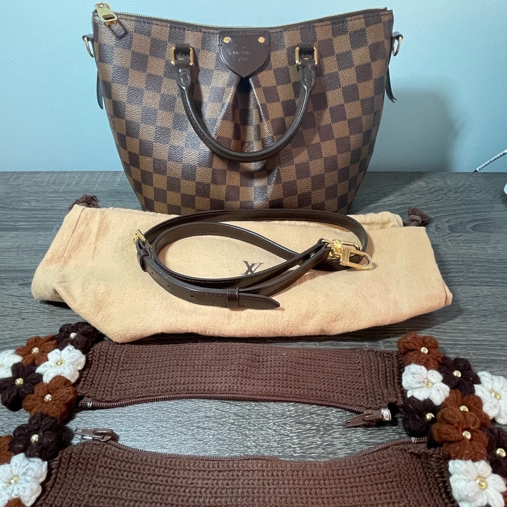 Authentic Louis Vuitton Sienna PM SOLD